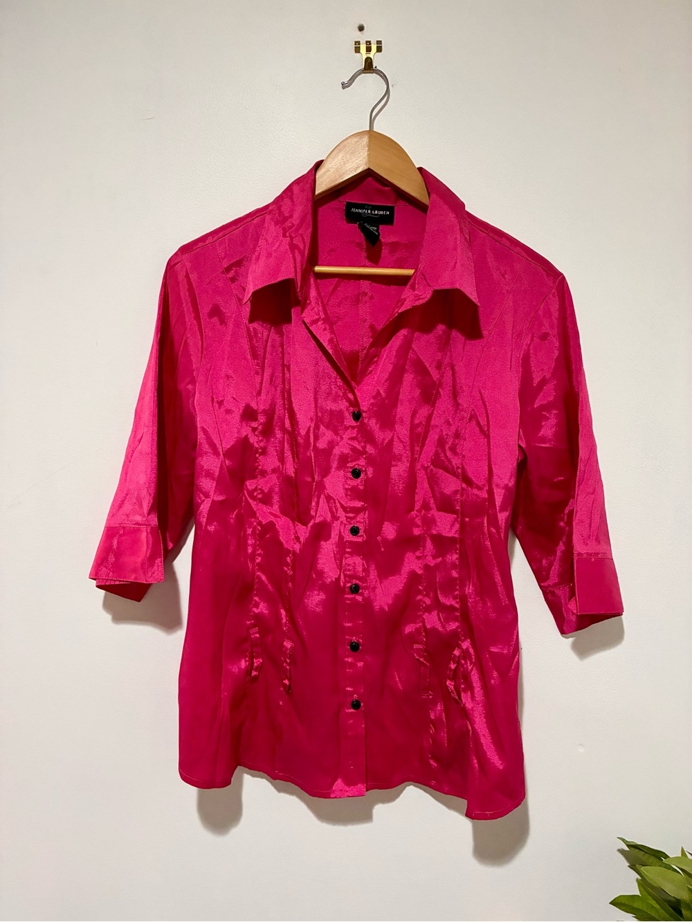 Jennifer Lauren | Collar Button-Front Blouse in Vibrant Fuchsia